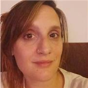 Profesora de artes visuales con orientación pintura